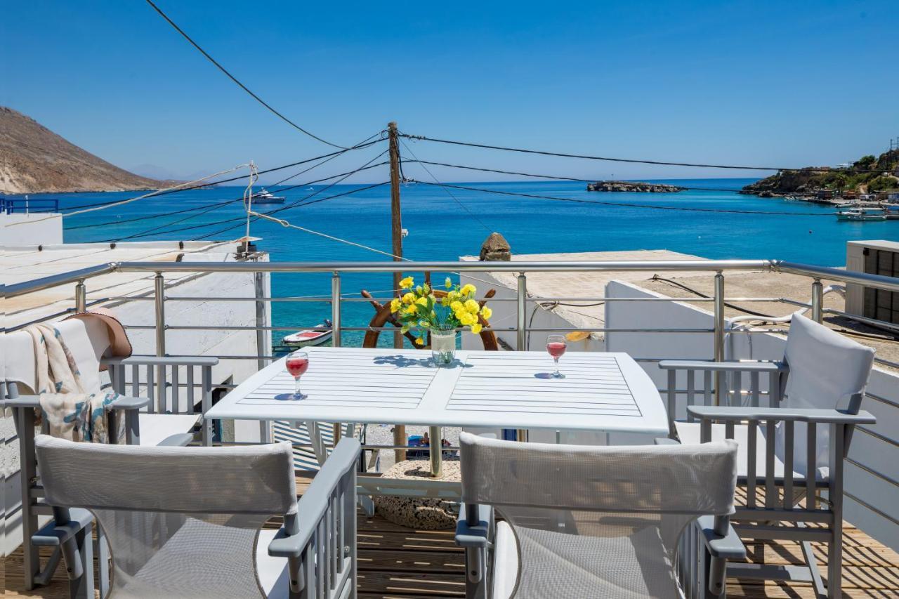 Plori - Molos Apartments Loutro Buitenkant foto